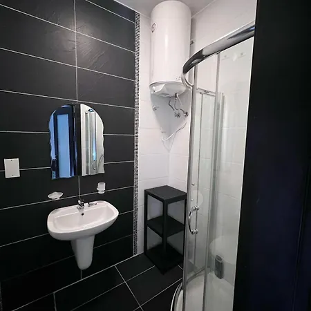 Pensiune Spacious Ensuite Bedroom. Gzira